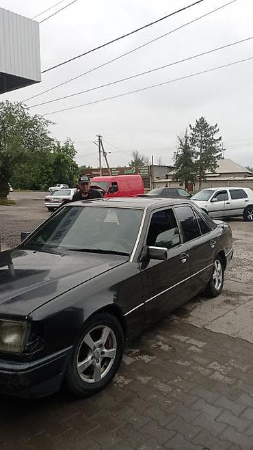 Mercedes-Benz W124: 1990 г., 2 л, Кол менен иштөөчү, Седан — 2