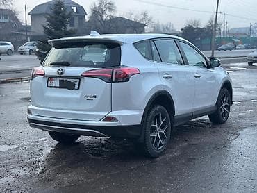ct 200h: Toyota RAV4: 2018 г., 2 л, Вариатор, Бензин, Кроссовер — 3