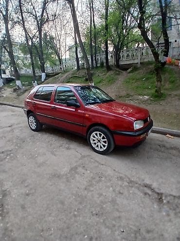 Volkswagen Golf III, 5‑дверный хэтчбек, красный цвет. Основные — 2