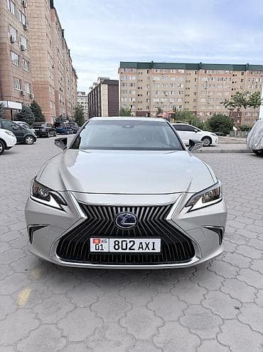Lexus ES: 2020 г., 2.5 л, Гибрид, Седан — 1