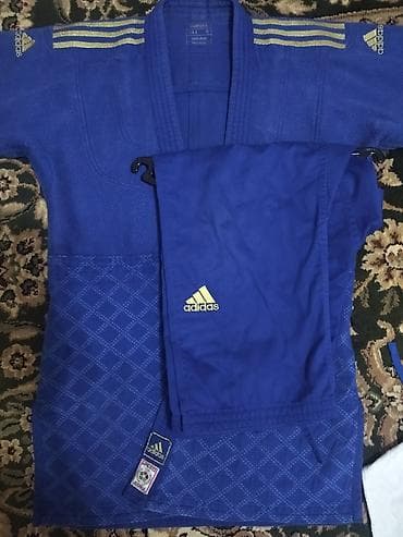 Турники и брусья: Adidas champion 3 состояние хорошее б/у идёт на рост 167-170 слим фит — 1