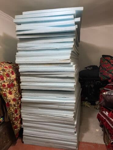 одежда для беременных женщин: Продам маты Продается с покрышкой В наличии есть ковер(покрышка) на — 1