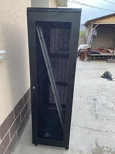 серверные шкафы 20: Напольный телекоммуникационный шкаф (server rack) с перфорированными — 5