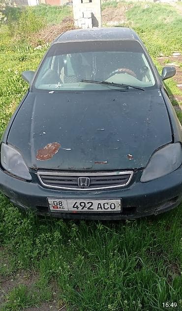торг у капота: Honda Civic: 1998 г., Седан — 1