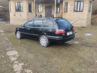 Транспорт: Toyota Avensis: 2002 г., 1.8 л, Кол менен иштөөчү, Бензин, Универсал — 5