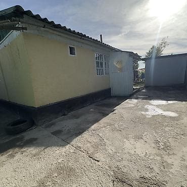 аренда апарат: Мектепке жана садике да ыңгайлуу 4 бөлмө Үйдүн ичинде душ бар Үйдүн — 4