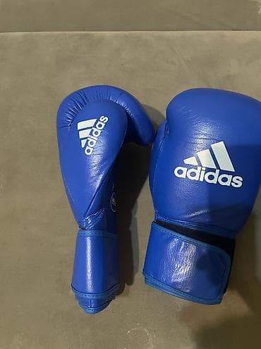 Спорт жана эс алуу: Боксерские перчатки adidas, синие, кожа - Тип — 5