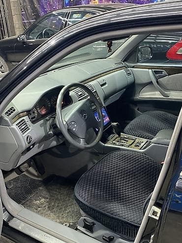 124 купе: Mercedes-Benz E-Class: 2000 г., 4.3 л, Автомат, Бензин, Седан — 6
