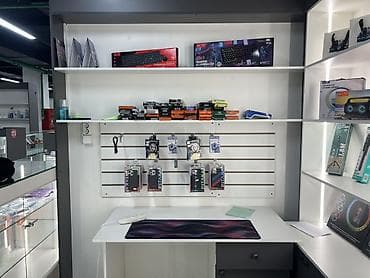 нова книги: Продается магазин аксессуаров для смартфонов и электроники 8 км2 с — 8