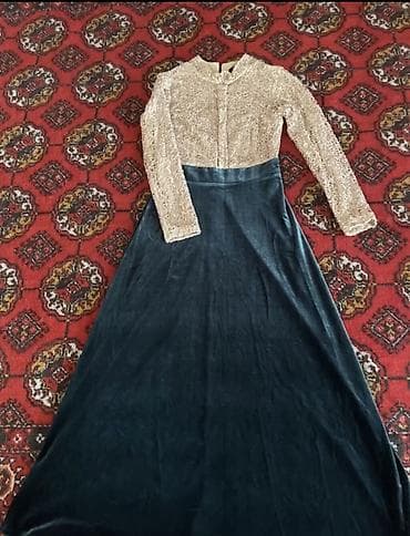 Вечернее платье, А-силуэт, Длинная модель, Велюр, С рукавами, M, L