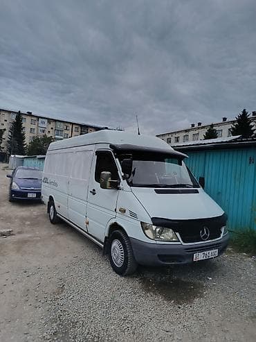m5 e60: Легкий грузовик, Mercedes-Benz — 4