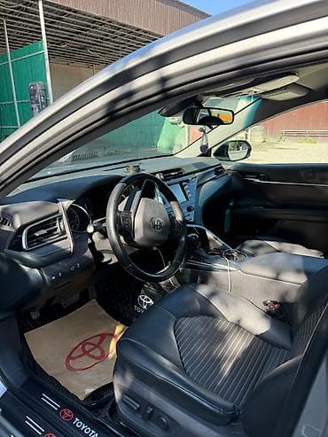 Транспорт: Toyota Camry: 2020 г., 2.5 л, Автомат, Бензин, Седан — 7