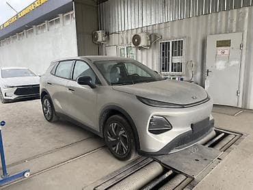 subaru crostek: Changan Qiyuan Q05: 2025 г., Электромобиль, Кроссовер — 2