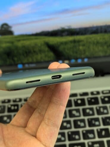 телефон исфана: Google Pixel 5A 5G, Колдонулган, 128 ГБ, түсү - Жашыл, Бөлүп төлөө менен, 1 SIM, eSIM — 3