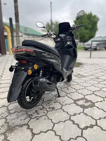 nmax скутер: Скутер (макси-стиль), черный - Дизайн: агрессивная передняя оптика с — 3