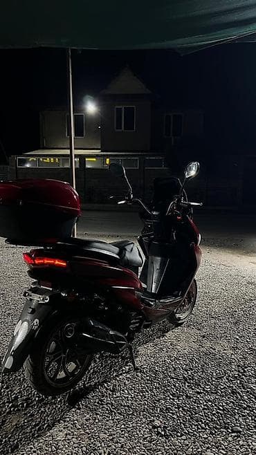 suzuki shift: Макси-скутер 150 куб. см, Бензин, Новый — 4