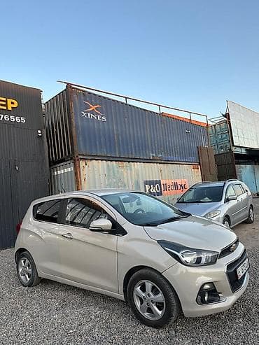 бензовоз зил: Chevrolet Spark: 2016 г., 1 л, Автомат, Бензин, Хэтчбэк — 2