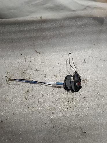 hyundai porter двер: Замок двери Hyundai Оригинал — 1