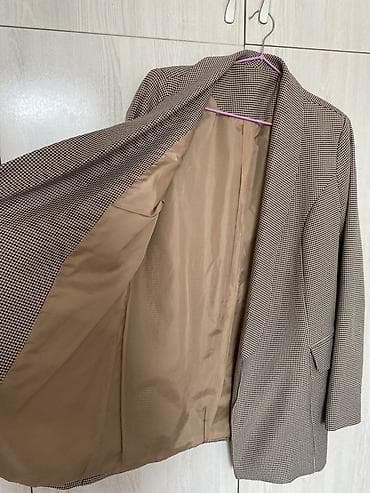 Платья: Женский удлинённый пиджак в мелкую клетку - Крой: прямой, без — 3