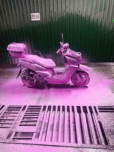 электро скутер: Скутер/мопед с туристическим оснащением и двойной оптикой. Описание — 3