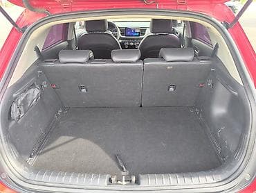 mondeo 3: Kia Stonic: 2018 г., 1.6 л, Робот, Дизель, Кроссовер — 8