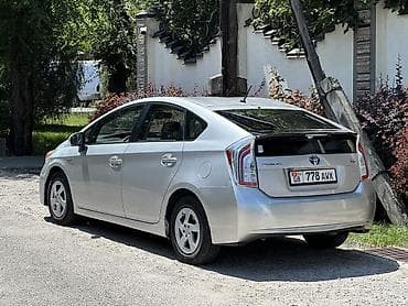 e2 byd: Toyota Prius: 2014 г., 1.8 л, Автомат, Гибрид, Хэтчбэк — 2