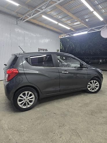 opel tigra: Chevrolet Spark: 2018 г., 1 л, Вариатор, Бензин, Хэтчбэк — 3