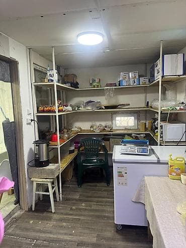 столовый арендага: Ахунбаева Сдается помещение столовой Площадь:40м2 - Отдельный зал — 4