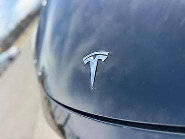 Продажа авто: Tesla Model Y: 2021 г., Автомат, Электромобиль, Хэтчбэк — 5