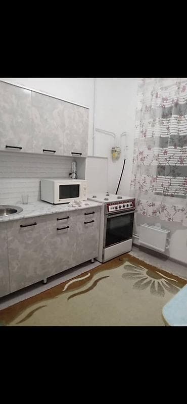 Бөлмөлөр: Верхний Джалда квартирага 1 кыз керек 5000с. Оронгон кыздар керек. 1 — 3
