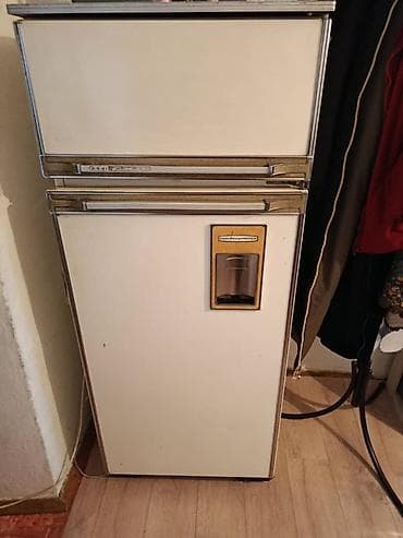 духовка ferre: Продаю Холодильник двухкамерный ретро-стиля с верхней морозильной — 1