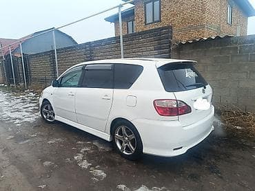 id 4: Toyota Ipsum: 2003 г., 2.4 л, Бензин, Минивэн — 4