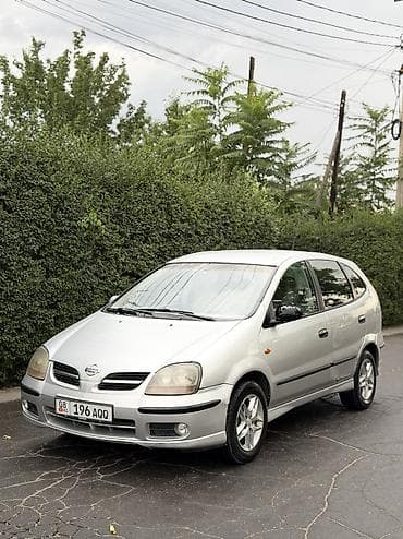 Nissan Almera Tino: 2001 г., 1.8 л, Механика, Бензин, Лифтбек — 6