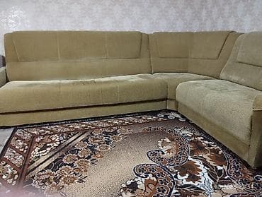 Эмерек: Бурчу бар диван, Кутулар менен, Үч кишилик — 3
