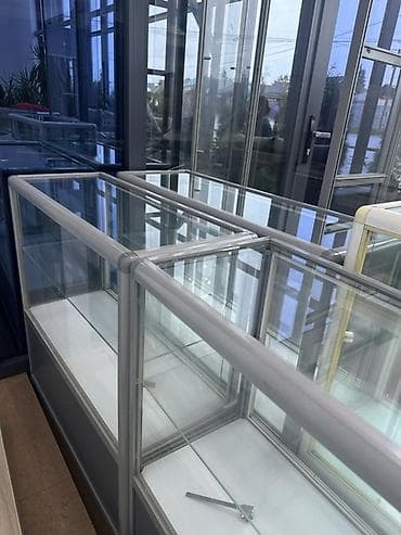 Витрины: Витрина Для ювелирных изделий и бижутерии, С ящиками, 200 см * 140 см * 45 см, Б/у — 8