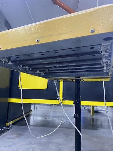 Упаковочно-фасовочные аппараты: Набор для шелкографии Характеристики: - Карусель на 6 столов/платформ — 7