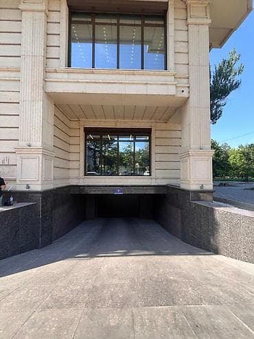 Коммерциялык мүлк: 🏢 КОММЕРЧЕСКОЕ ПОМЕЩЕНИЕ В ЗОЛОТОМ КВАДРАТЕ БИШКЕКА 📍 Бизнес-центр — 3