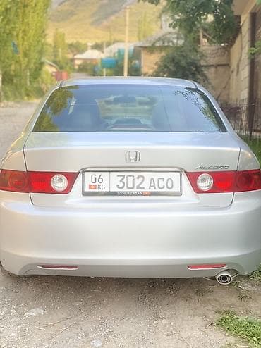 Унаа сатуу: Honda Accord: 2003 г., 2 л, Кол менен иштөөчү, Бензин, Седан — 9