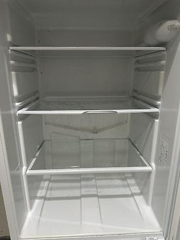 mini refrigerator: Холодильник Hotpoint Ariston, Б/у, Двухкамерный, De frost (капельный), 60 * 170 * — 5