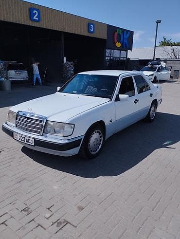 Mercedes-Benz W124: 1990 г., 2 л, Механика, Бензин, Седан at lalafo.kg Mercedes-Benz W124: 1990 г., 2 л, Механика, Бензин, Седан