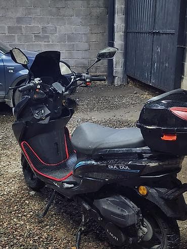 suzuki boulevard: Макси 165 куб спорт вариатор есть не большой торг состояние идеал — 3
