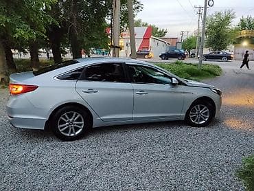 Продажа авто: Hyundai Sonata: 2017 г., 2 л, Автомат, Газ, Седан — 4