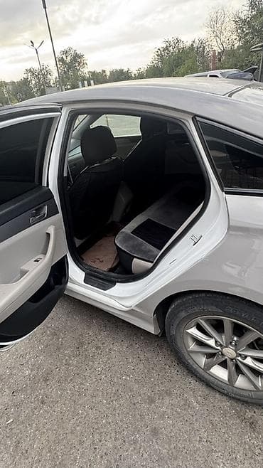2019: Hyundai Sonata: 2019 г., 2.4 л, Автомат, Бензин, Седан — 3