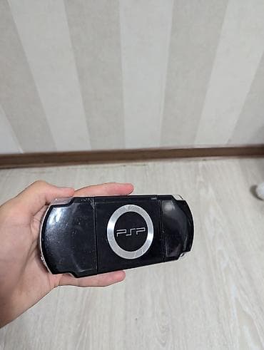 ниже: СРОЧНО Продается PSP 2000, в хорошем состоянии, в левом нижнем углу — 2
