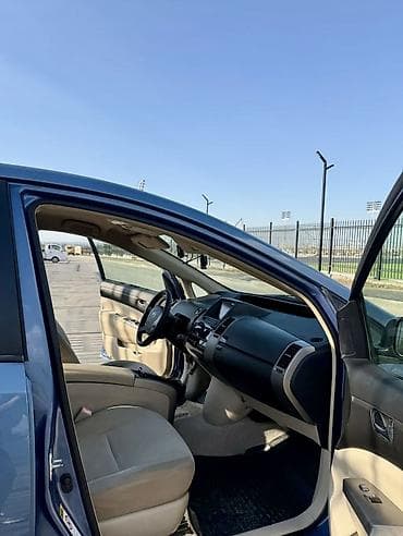 corolla 2004: Toyota Prius: 2005 г., 1.5 л, Гибрид, Хэтчбэк — 8