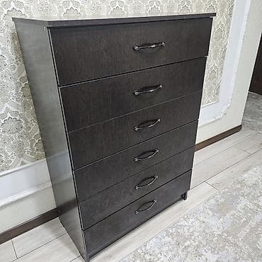 тумба с ящиками: Комод для одежды, Б/у, Без зеркала, ЛДСП, цвет - Коричневый, Платная доставка — 2