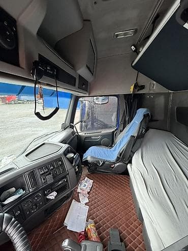 дизель мотоблок: Тягач, Volvo, 2011 г., Тентованный — 4