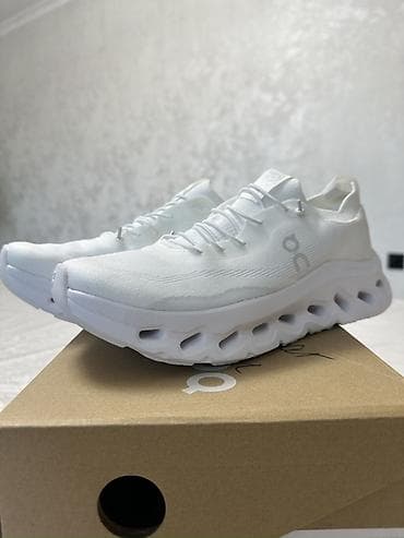 Кроссовки On - Цвет: белый total white - Верх: бесшовный — 2