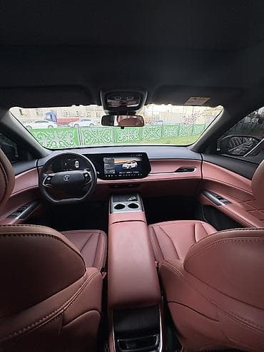 mini cuper: Changan CS75 Plus: 2025 г., 1.5 л, Автомат, Бензин — 7