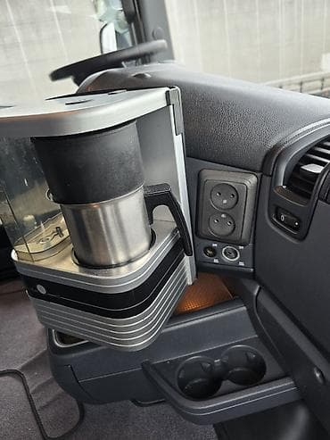 mersedes e class: Тягач, Scania, 2013 г., Тентованный — 8